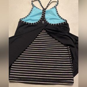 Ivivva size 8 capris and tank outfit EUC